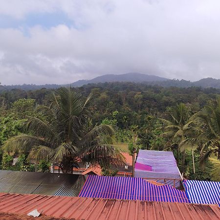 Shivalaya Homestay, Madikeri Siddapura  ภายนอก รูปภาพ