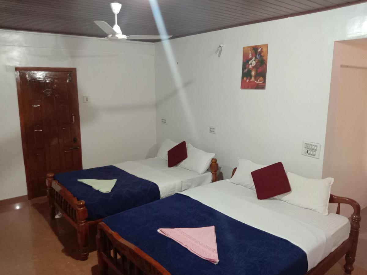 Shivalaya Homestay, Madikeri Siddapura  ภายนอก รูปภาพ