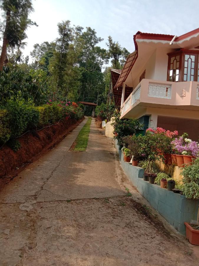 Shivalaya Homestay, Madikeri Siddapura  ภายนอก รูปภาพ