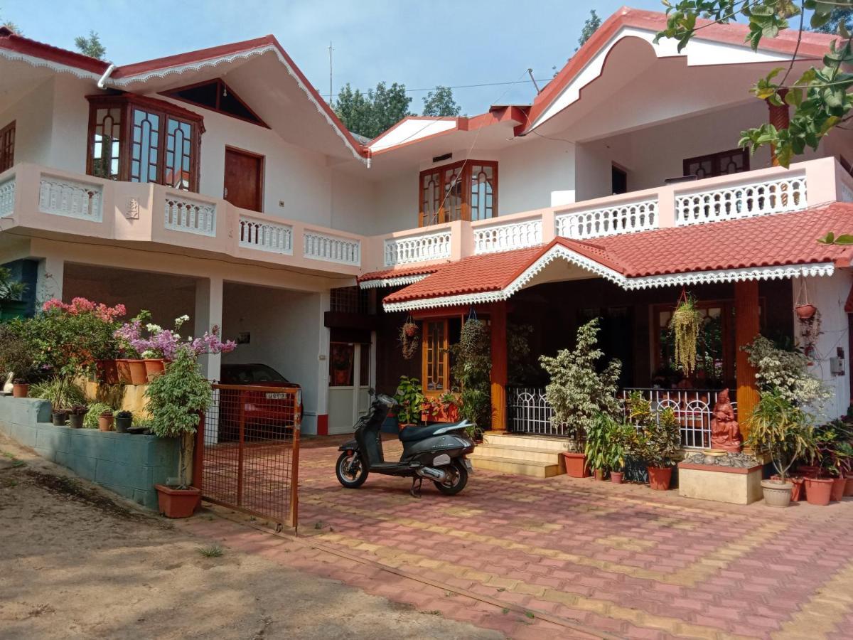 Shivalaya Homestay, Madikeri Siddapura  ภายนอก รูปภาพ