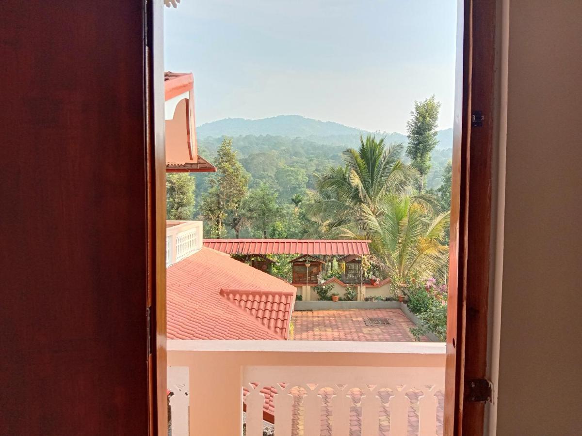 Shivalaya Homestay, Madikeri Siddapura  ภายนอก รูปภาพ