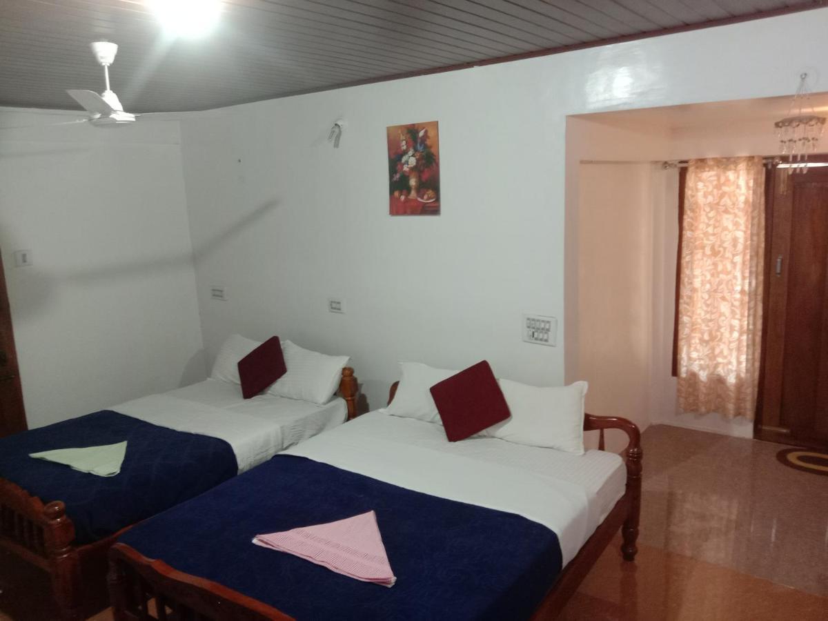 Shivalaya Homestay, Madikeri Siddapura  ภายนอก รูปภาพ