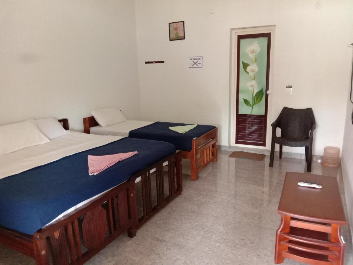 Shivalaya Homestay, Madikeri Siddapura  ภายนอก รูปภาพ
