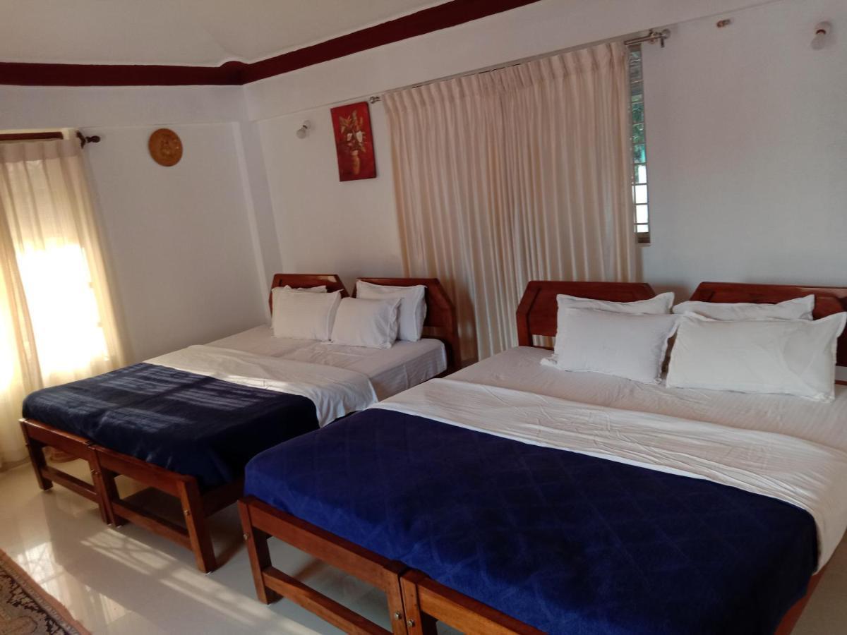Shivalaya Homestay, Madikeri Siddapura  ภายนอก รูปภาพ