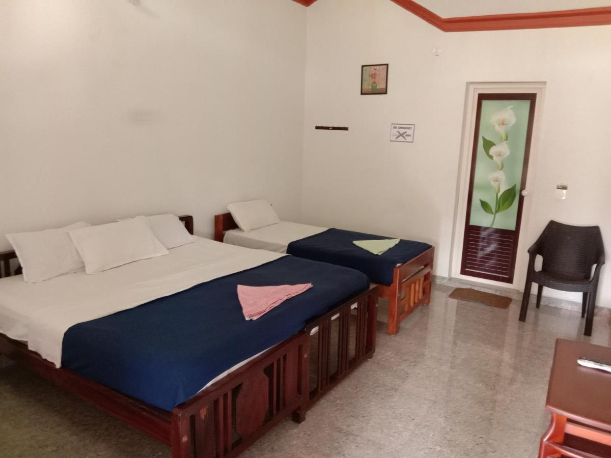 Shivalaya Homestay, Madikeri Siddapura  ภายนอก รูปภาพ