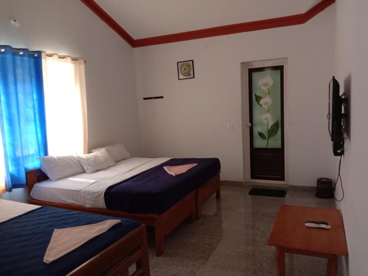 Shivalaya Homestay, Madikeri Siddapura  ภายนอก รูปภาพ